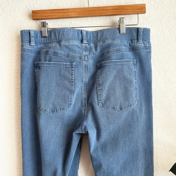 Betabrand Womens Flare Pull-On Jeans Large Stretch Distressed High Rise Pockets - Picture 4 of 10